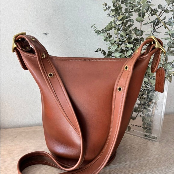 Coach British Tan Helen Sac - Picture 1 of 6